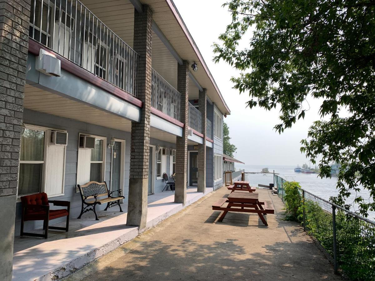 Old Mill Motel Blind River Exterior foto